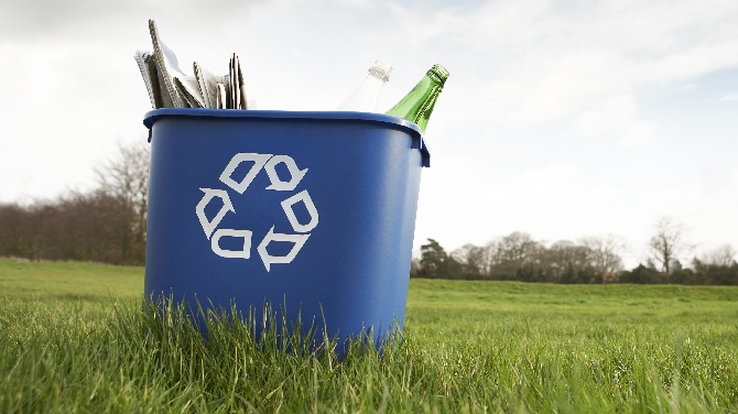 Ξέρεις πόσα λάθη κάνεις όταν ανακυκλώνεις στον μπλε κάδο;