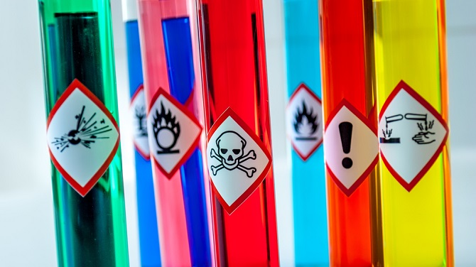 Τι γνωρίζεις για τα επικίνδυνα απόβλητα που έχεις στο σπίτι σου;